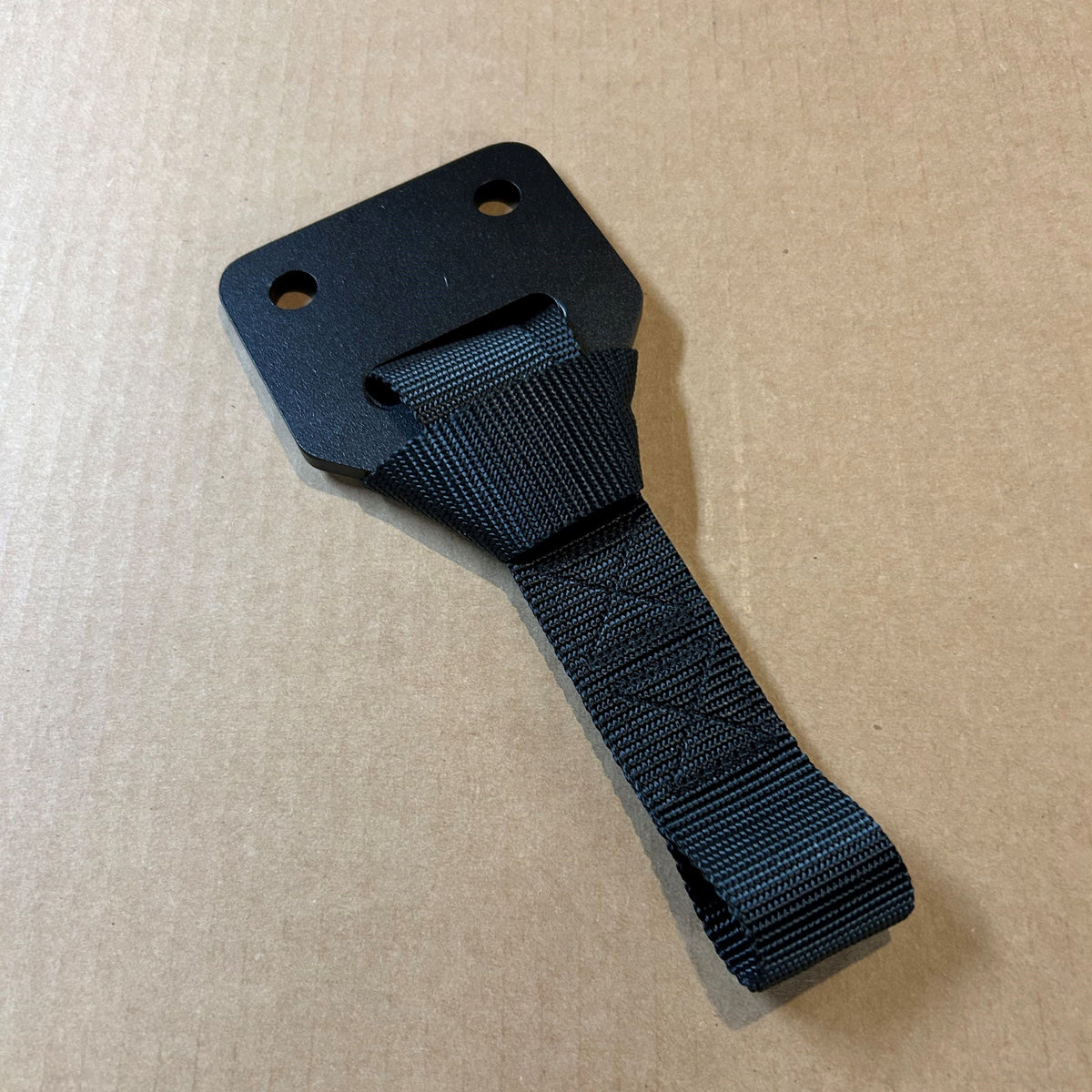 Upgrade your order with a Center Plate with Nylon Strap